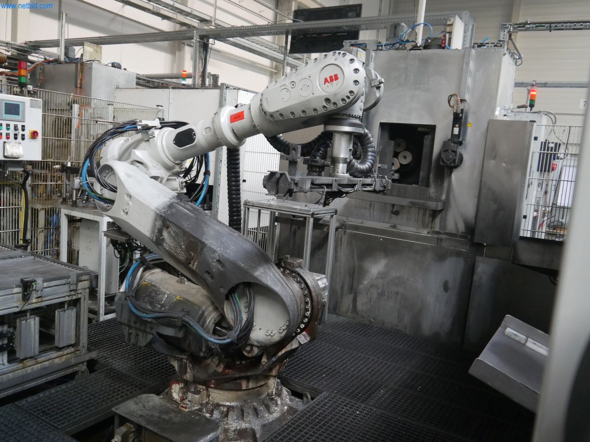 ae group - Melting store, Aluminum die casting machines 6,600 - 35,000 kN, Mechanical processing - PRIVATE TREATY SALE-1