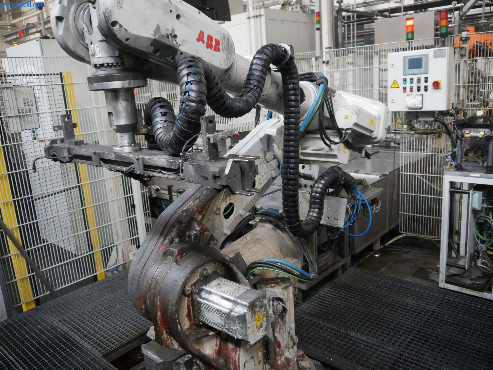ae group - Melting store, Aluminum die casting machines 6,600 - 35,000 kN, Mechanical processing - PRIVATE TREATY SALE-2