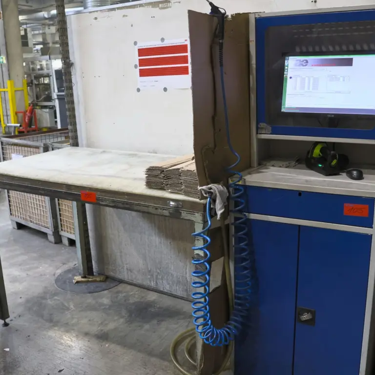Test/Assembly Table