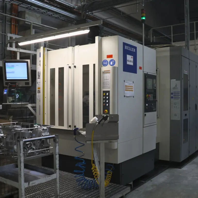 CNC Machining Center (Heller 53) Heller H2000