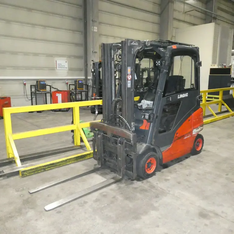 Diesel four-wheel forklift (to be approved on November 30, 2026) Linde H18D-01