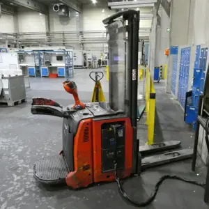 Electric walkie high-lift pallet truck (to be approved on November 30, 2026) Linde L12AP