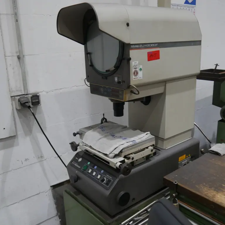 Profile Projector Mitutoyo PJ-H3000F