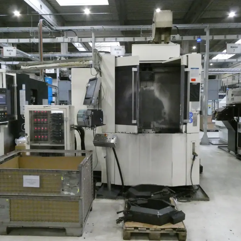 CNC Machining Center (Makino 11) Makino a61nx