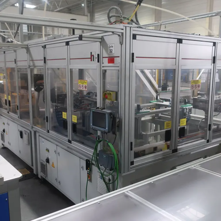 Assembly Station (Cell 32) Henkel + Roth Montagestation großer Rahmen