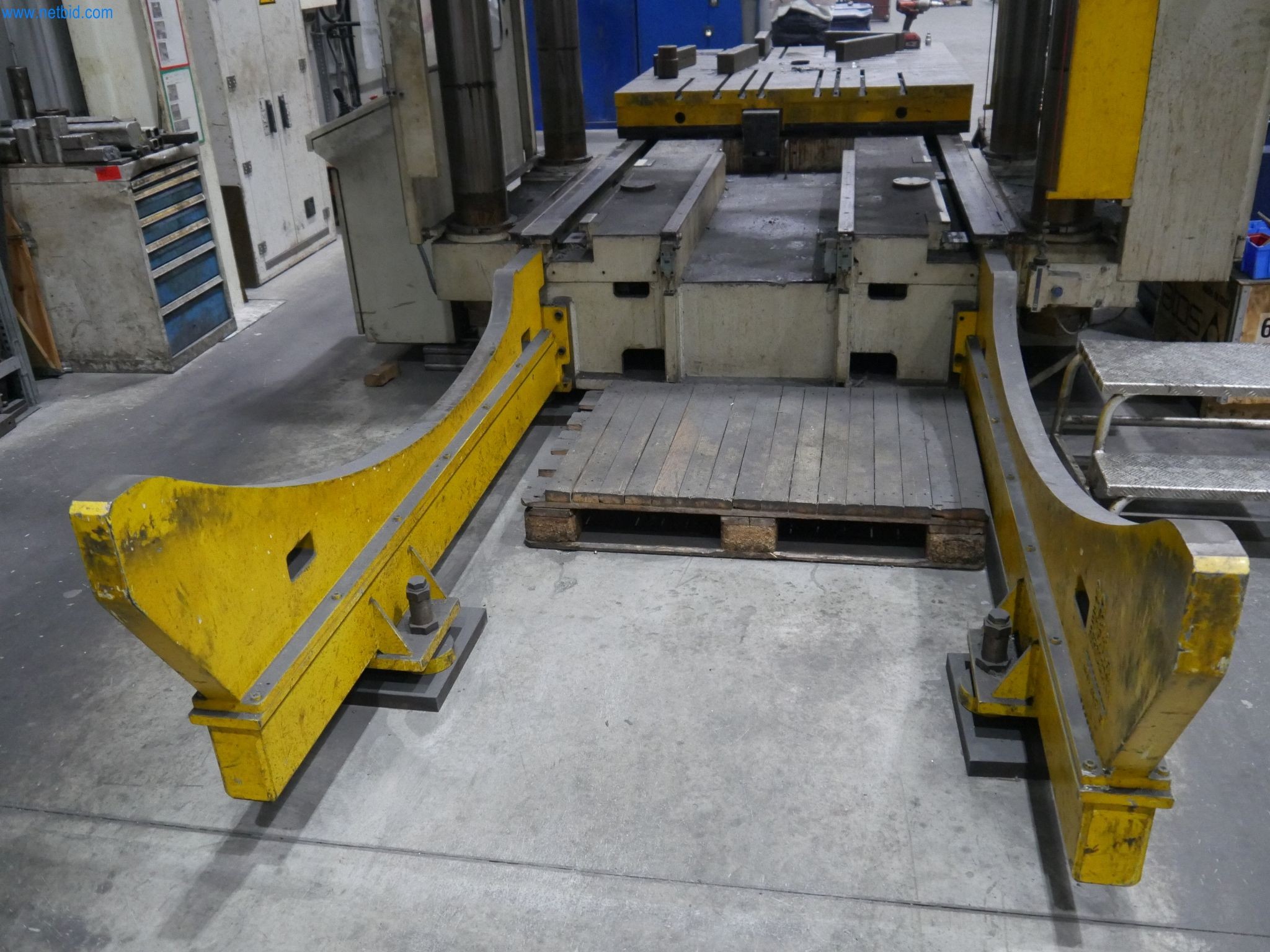 ae group - Melting store, Aluminum die casting machines 6,600 - 35,000 kN, Mechanical processing - PRIVATE TREATY SALE-2