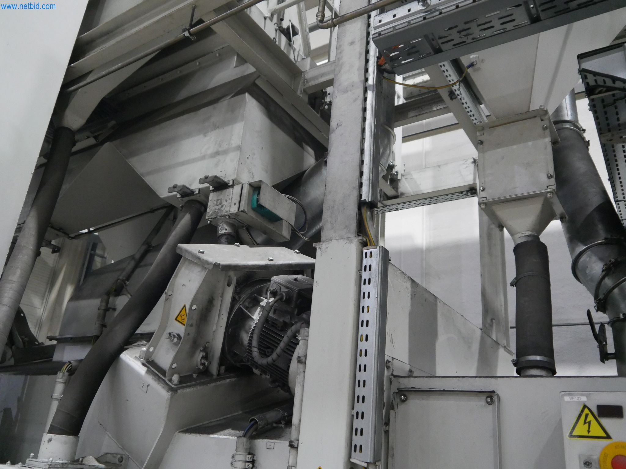 ae group - Melting store, Aluminum die casting machines 6,600 - 35,000 kN, Mechanical processing - PRIVATE TREATY SALE-6