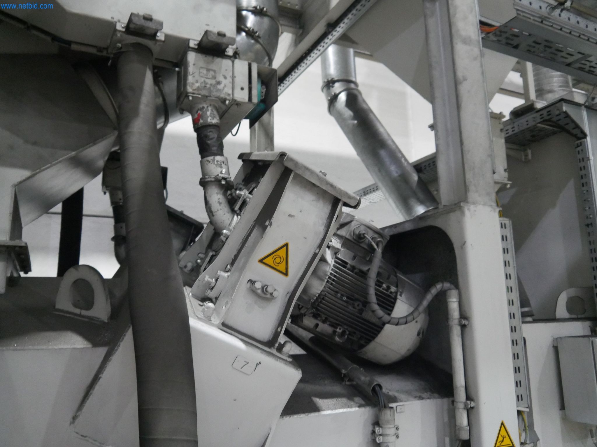 ae group - Melting store, Aluminum die casting machines 6,600 - 35,000 kN, Mechanical processing - PRIVATE TREATY SALE-8