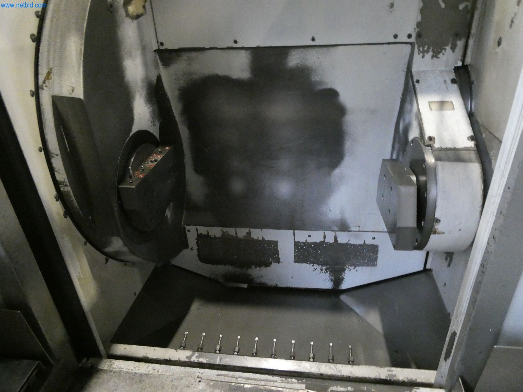 ae group - Melting store, Aluminum die casting machines 6,600 - 35,000 kN, Mechanical processing - PRIVATE TREATY SALE-13