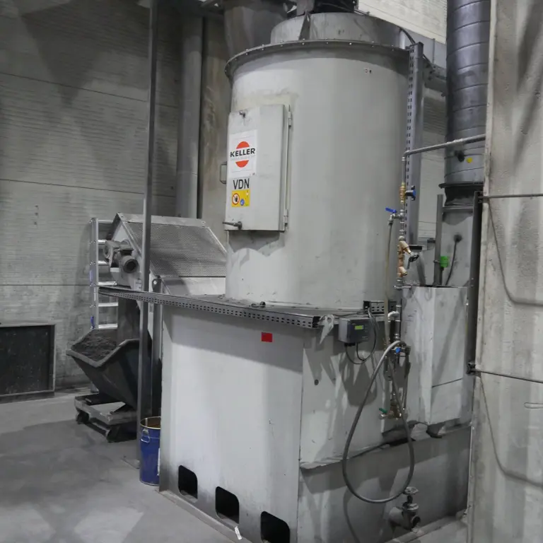 Centrifugal wheel continuous blasting machine with wire mesh conveyor belt Sinto Agtos BS 08-04-01-3.6-08-11