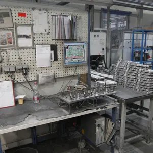 Test/Assembly Table