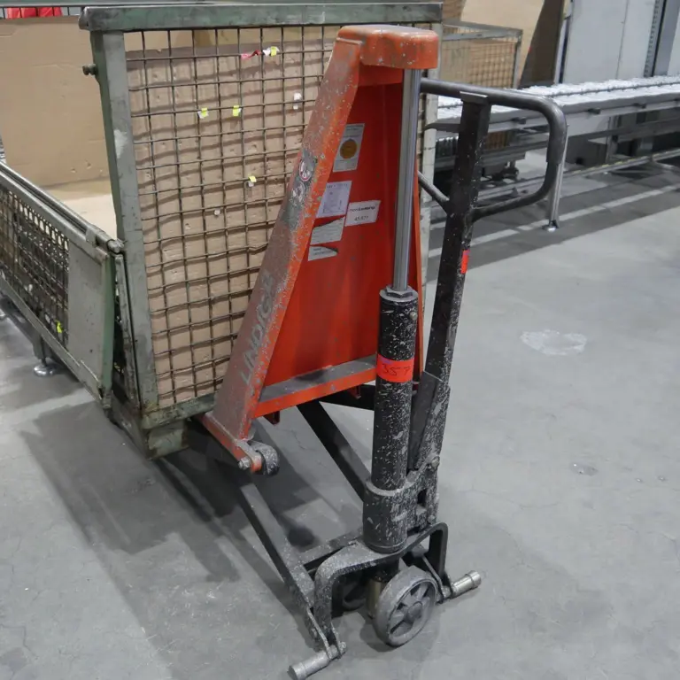Scissor Lift Truck Schefer 1102011SLTM3