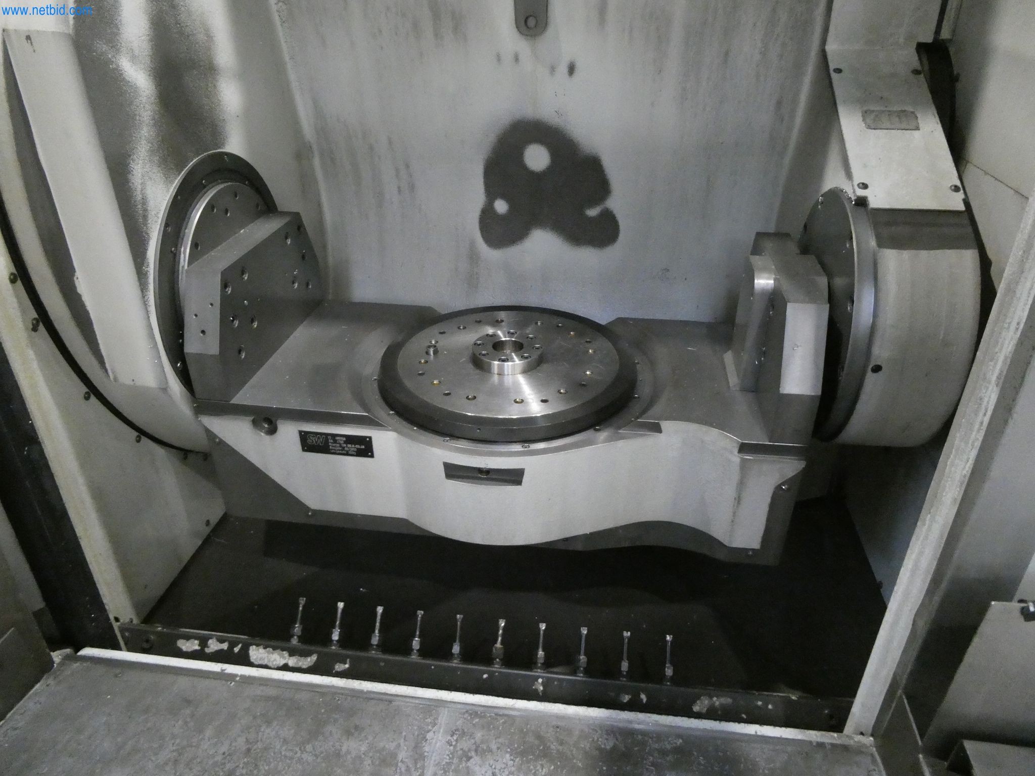 ae group - Melting store, Aluminum die casting machines 6,600 - 35,000 kN, Mechanical processing - PRIVATE TREATY SALE-12
