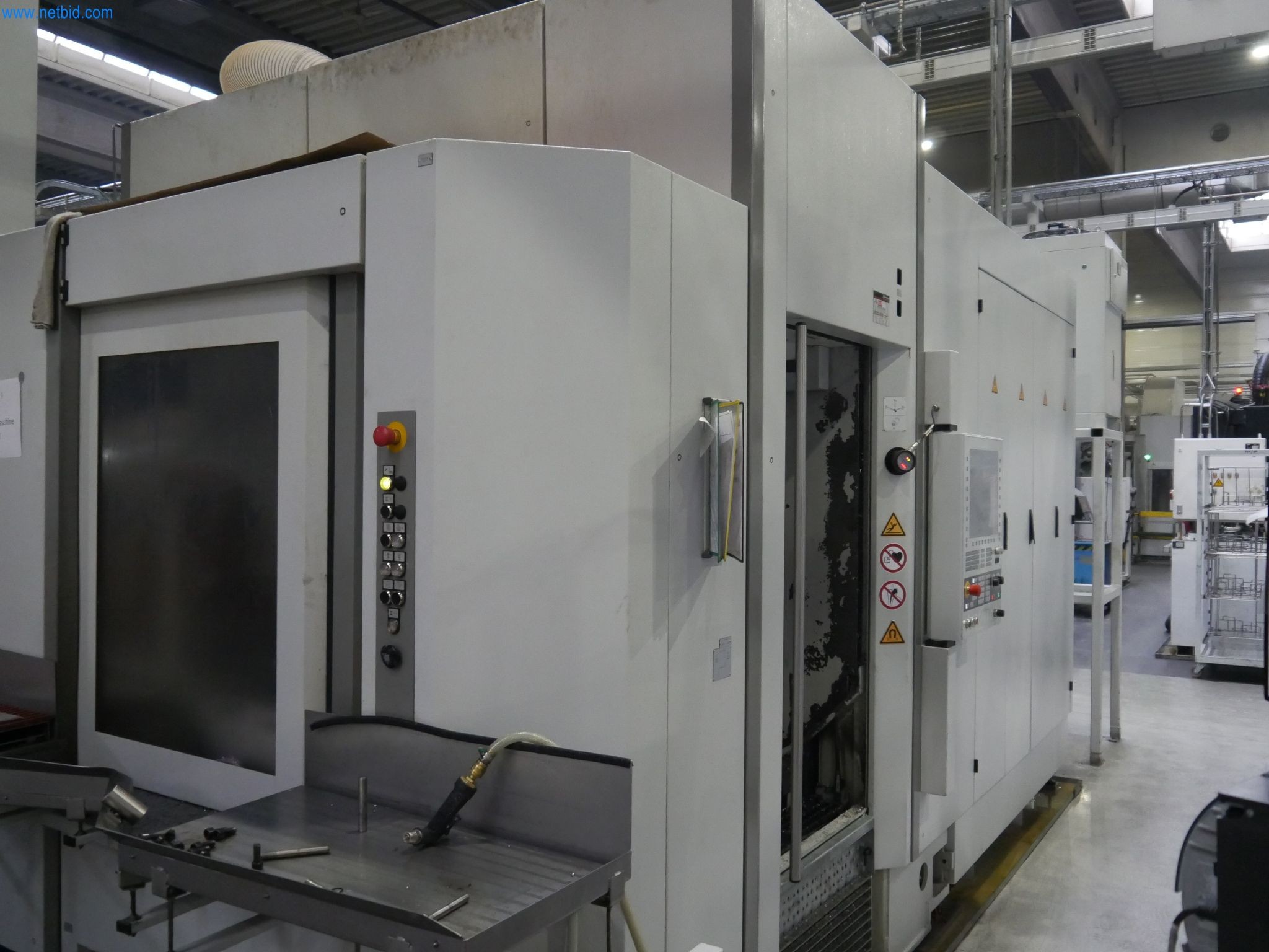 ae group - Melting store, Aluminum die casting machines 6,600 - 35,000 kN, Mechanical processing - PRIVATE TREATY SALE-3