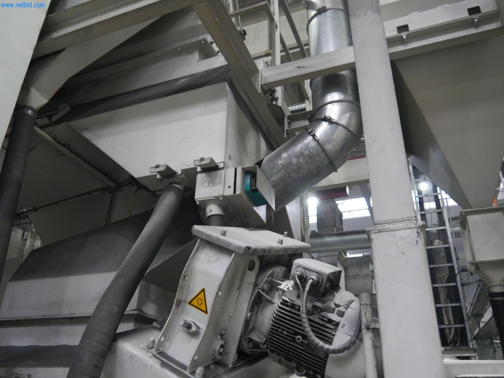 ae group - Melting store, Aluminum die casting machines 6,600 - 35,000 kN, Mechanical processing - PRIVATE TREATY SALE-4