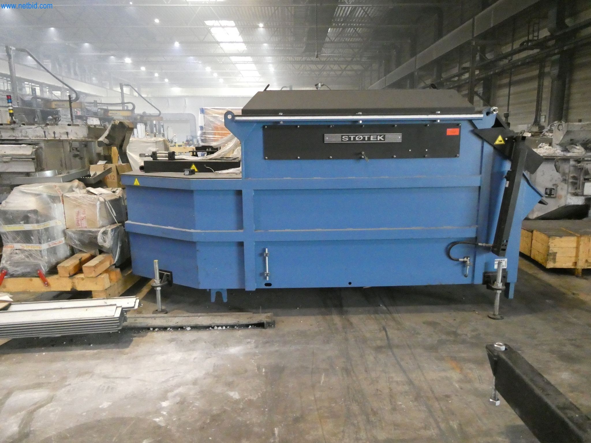 ae group - Melting store, Aluminum die casting machines 6,600 - 35,000 kN, Mechanical processing - PRIVATE TREATY SALE-1