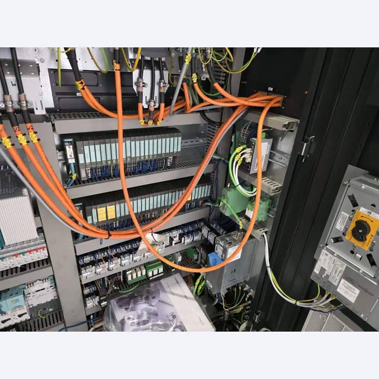 ae group - Anlagen und Maschinen zur Herstellung von Leichtmetall-Druckgusserzeugnissen (Powertrain u. Strukturteile) - AUKTION-44