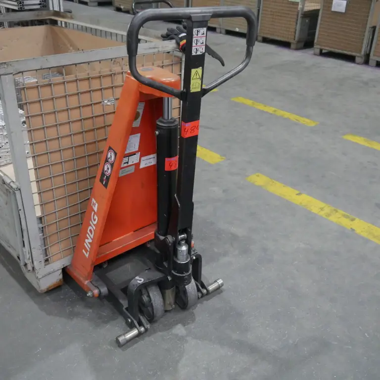 Scissor Lift Truck Schäfer