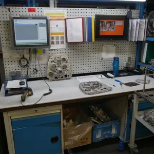 2 Workbenches