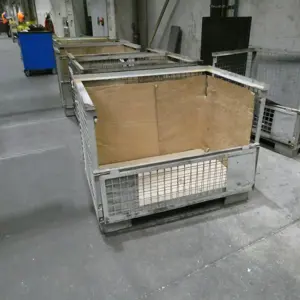 1  Posts: Mesh Crates