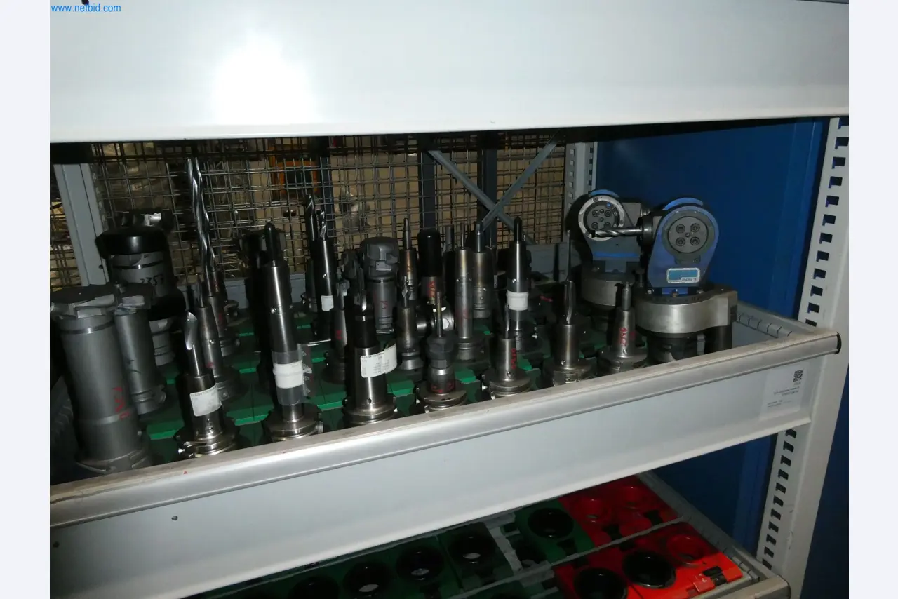 ae group - Installations et machines destinées à la fabrication de pièces moulées sous pression en métaux légers (groupe motopropulseur et pièces structurelles) - ENCHÈRES-14