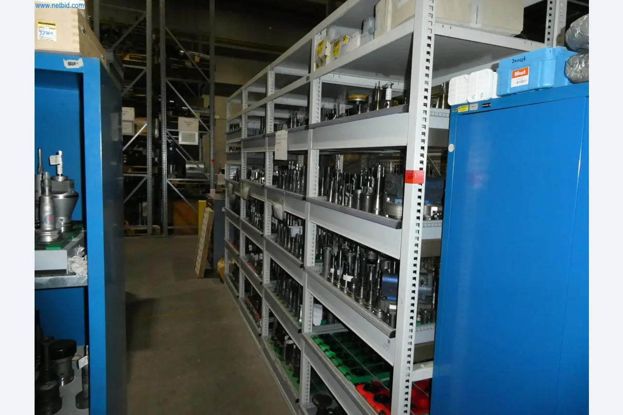 ae group - Installations et machines destinées à la fabrication de pièces moulées sous pression en métaux légers (groupe motopropulseur et pièces structurelles) - ENCHÈRES-16