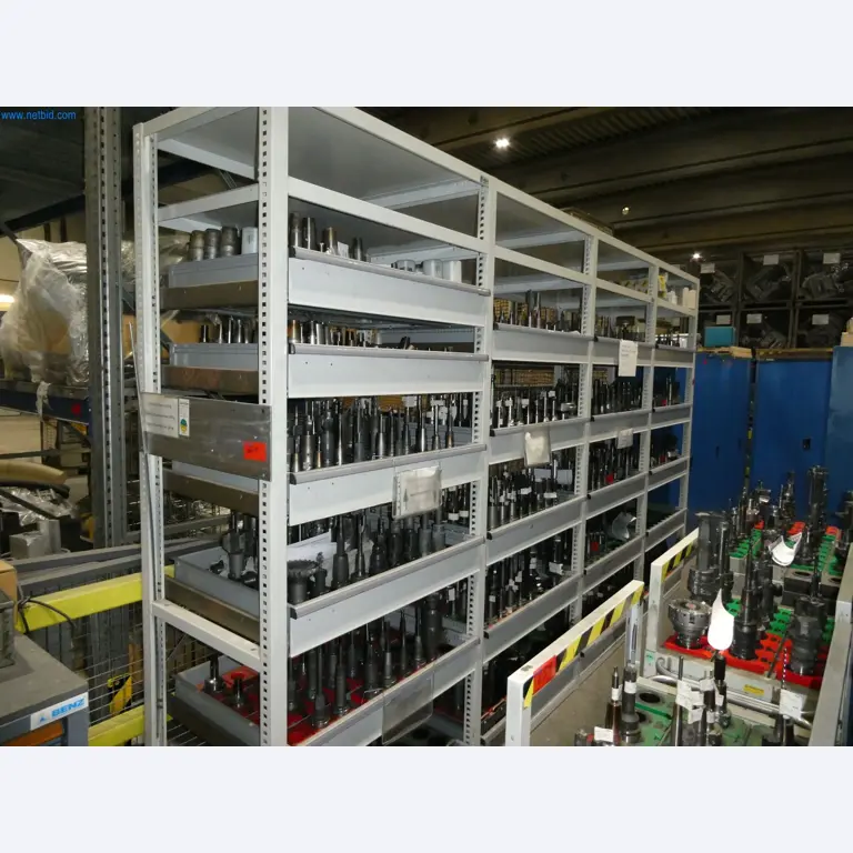 ae group - Installations et machines destinées à la fabrication de pièces moulées sous pression en métaux légers (groupe motopropulseur et pièces structurelles) - ENCHÈRES-17