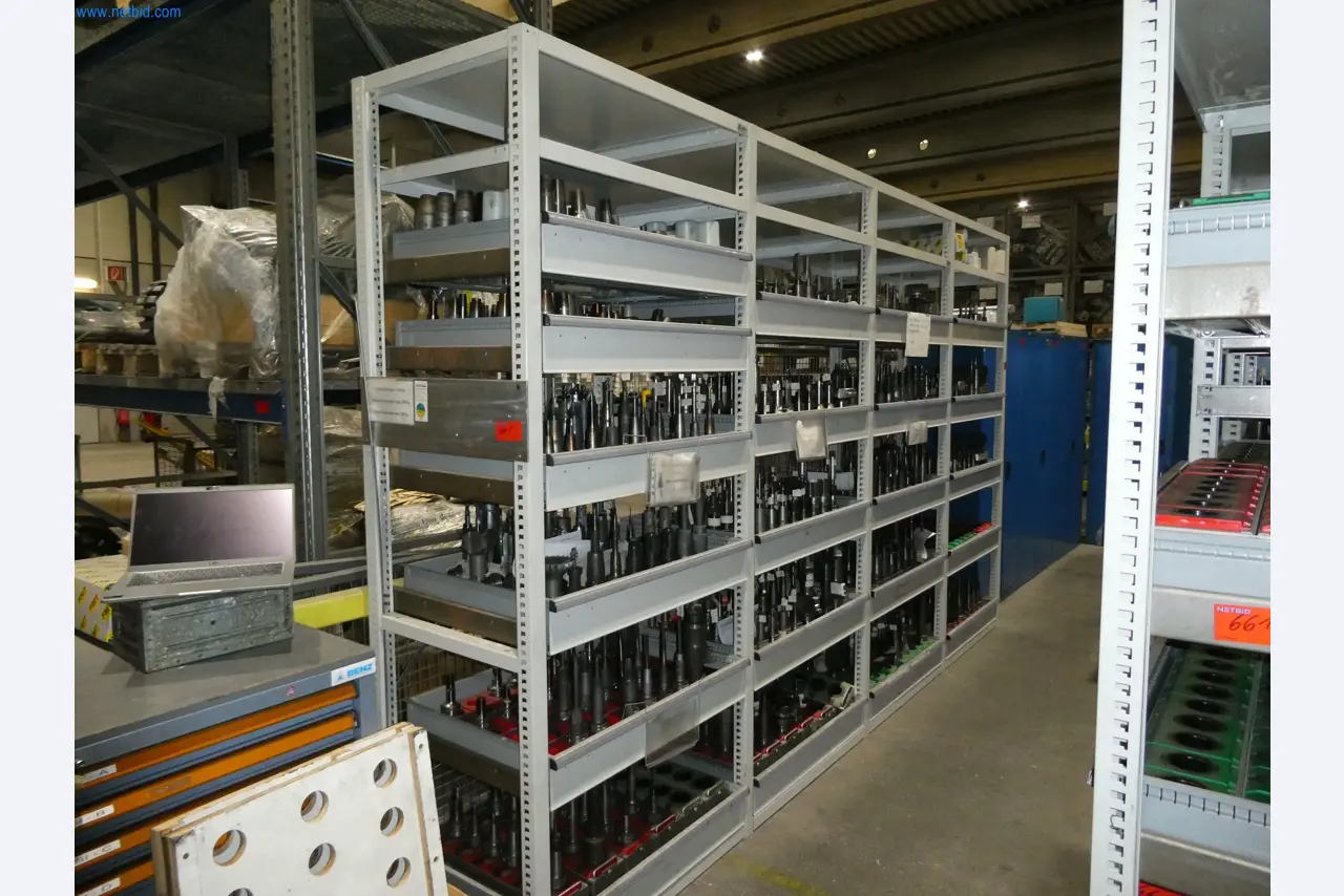 ae group - Installations et machines destinées à la fabrication de pièces moulées sous pression en métaux légers (groupe motopropulseur et pièces structurelles) - ENCHÈRES-1