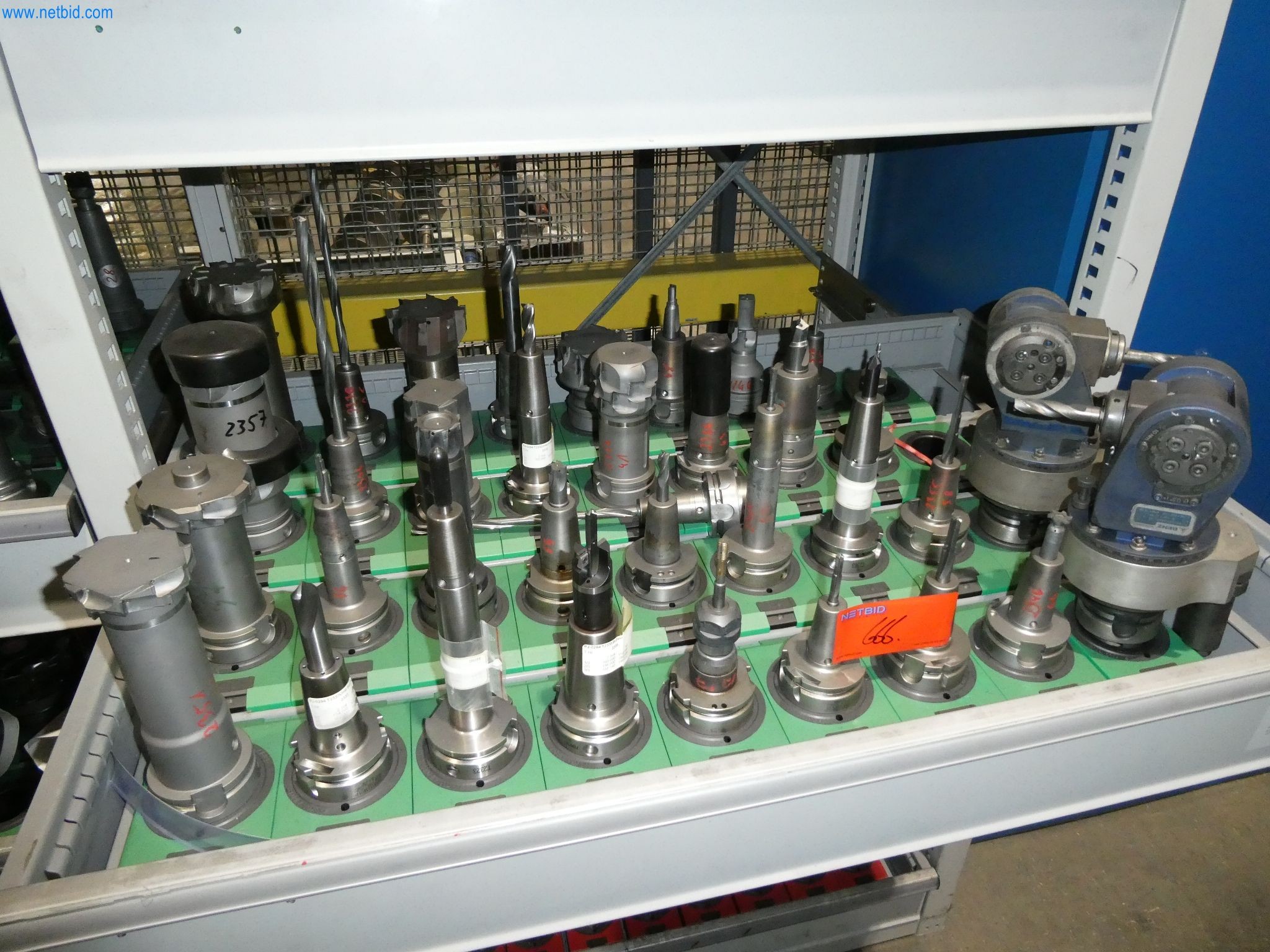 ae group - Installations et machines destinées à la fabrication de pièces moulées sous pression en métaux légers (groupe motopropulseur et pièces structurelles) - ENCHÈRES-20