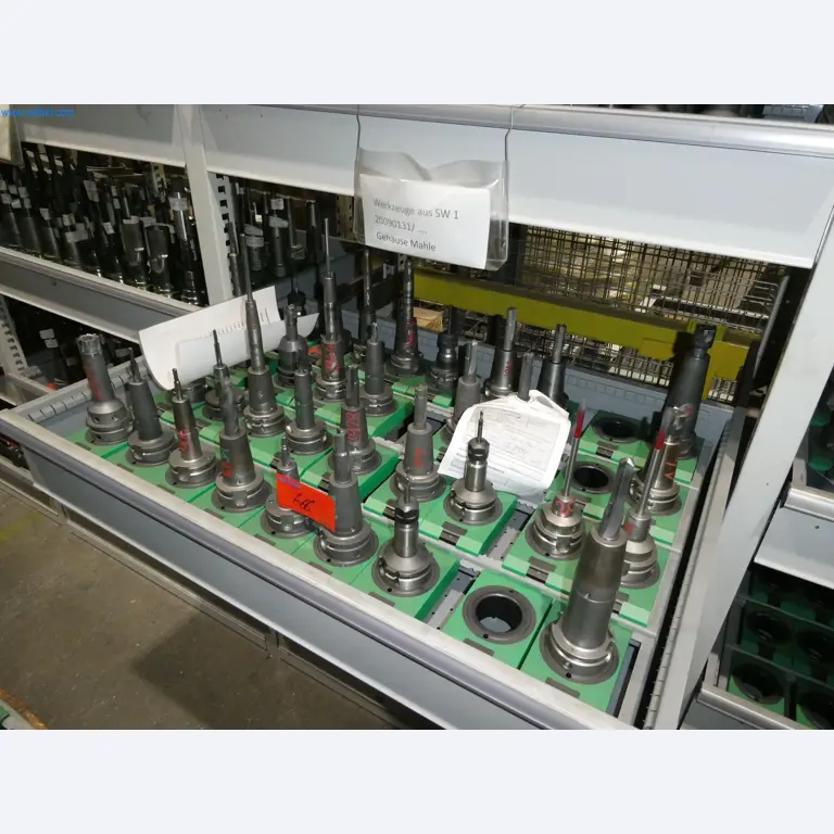 ae group - Installations et machines destinées à la fabrication de pièces moulées sous pression en métaux légers (groupe motopropulseur et pièces structurelles) - ENCHÈRES-21