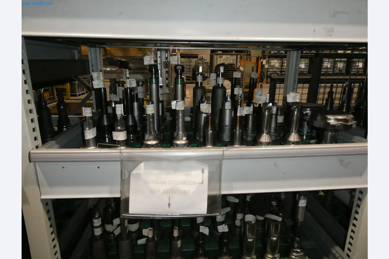 ae group - Installations et machines destinées à la fabrication de pièces moulées sous pression en métaux légers (groupe motopropulseur et pièces structurelles) - ENCHÈRES-5