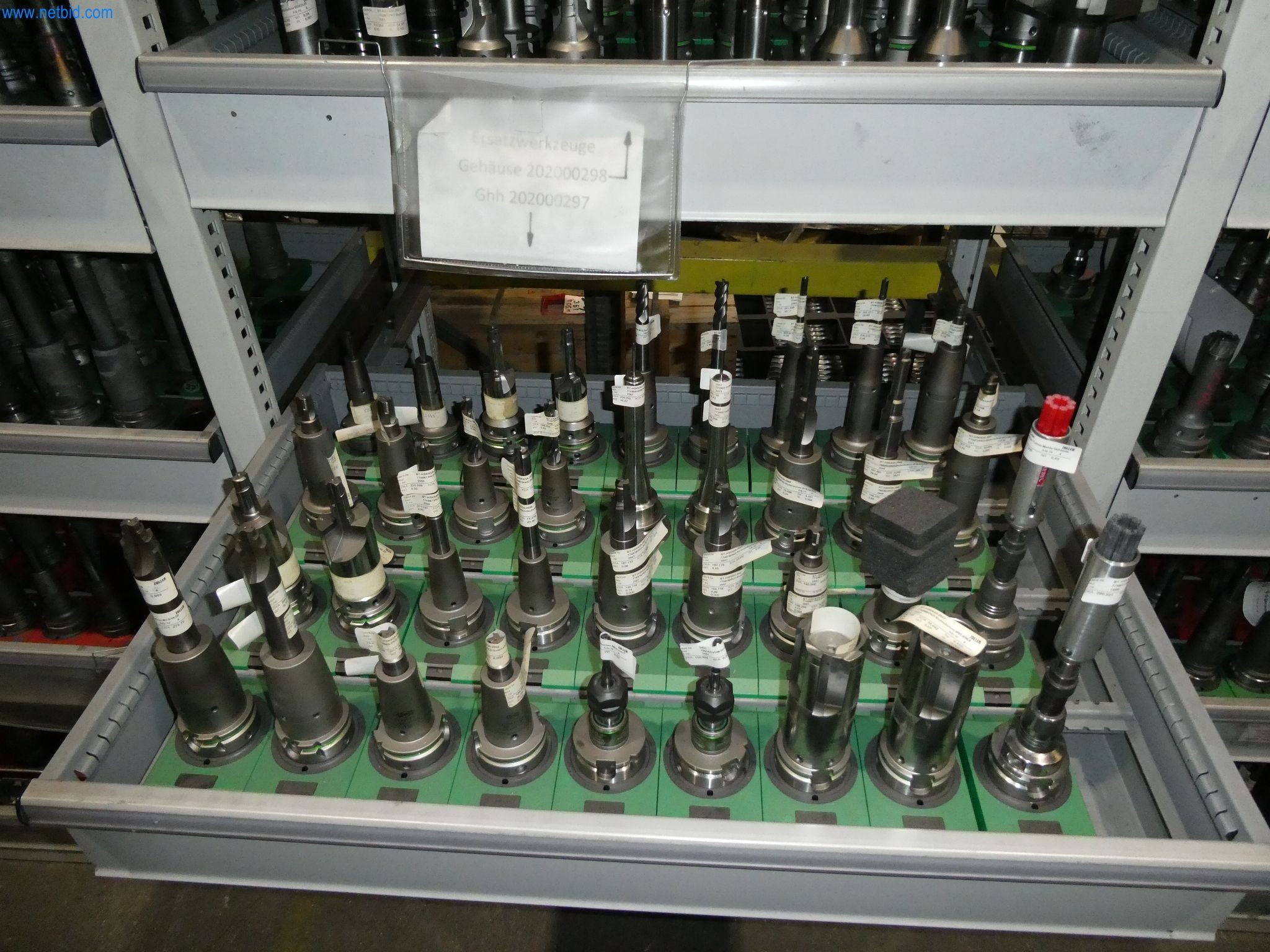 ae group - Installations et machines destinées à la fabrication de pièces moulées sous pression en métaux légers (groupe motopropulseur et pièces structurelles) - ENCHÈRES-6