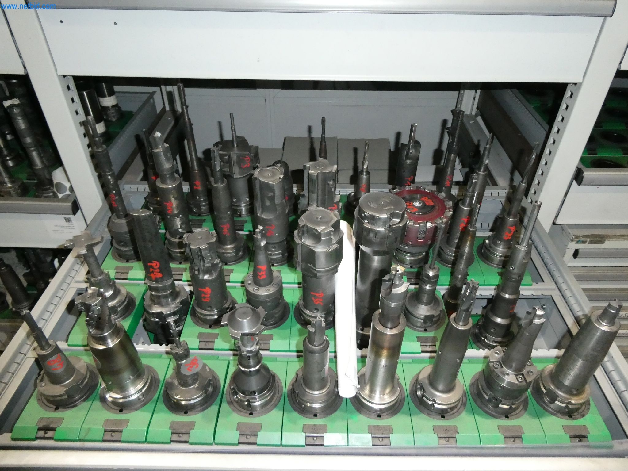 ae group - Installations et machines destinées à la fabrication de pièces moulées sous pression en métaux légers (groupe motopropulseur et pièces structurelles) - ENCHÈRES-9