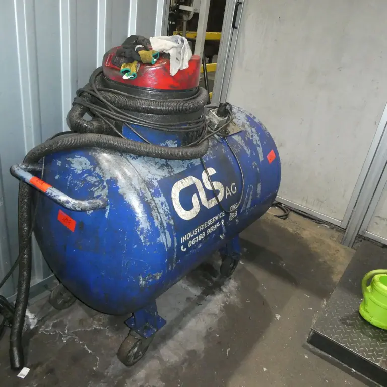 Industrial vacuum cleaner (to be released on October 31, 2026) GLS