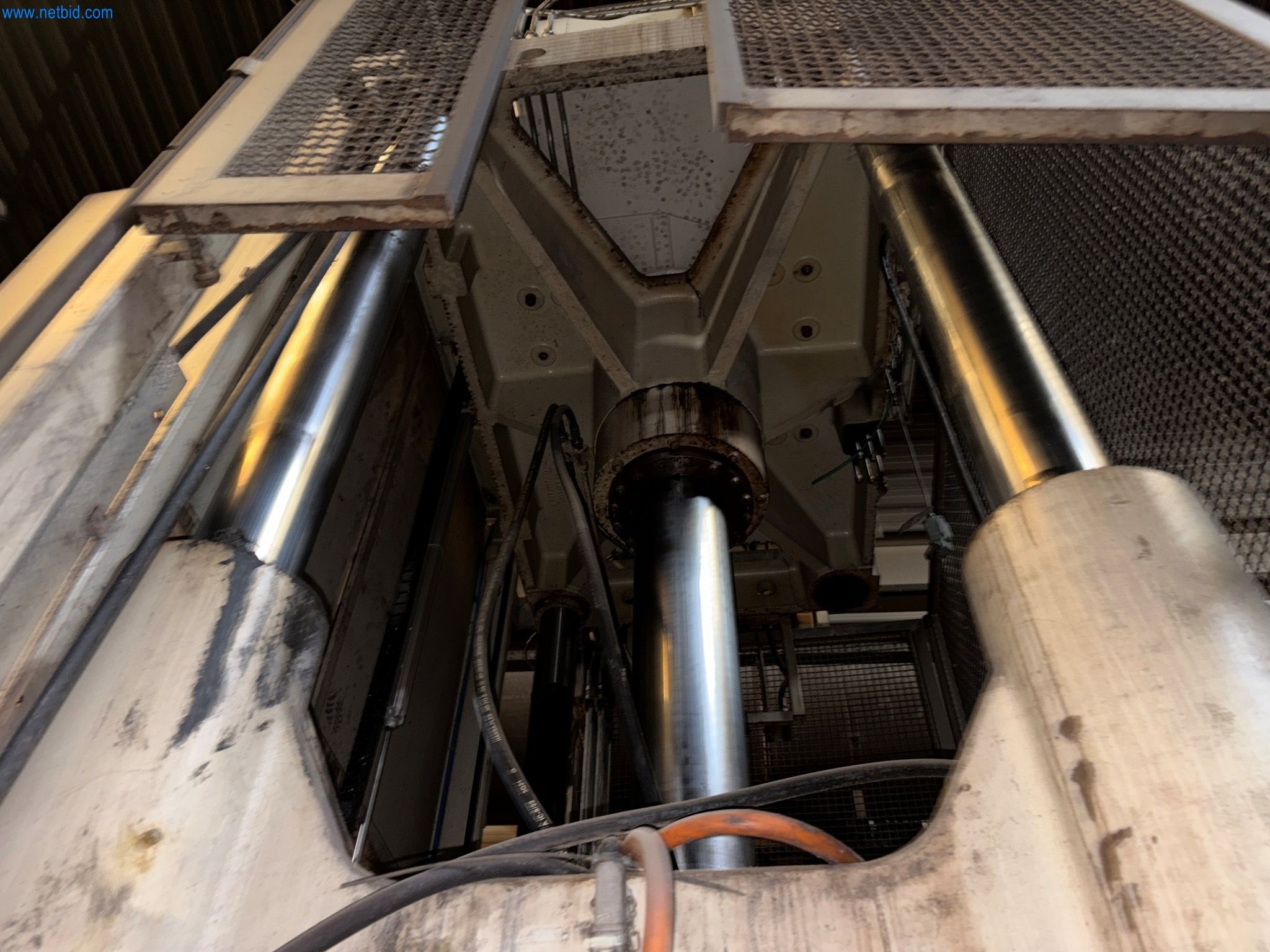 ae group - Anlagen und Maschinen zur Herstellung von Leichtmetall-Druckgusserzeugnissen (Powertrain u. Strukturteile) - AUKTION-10