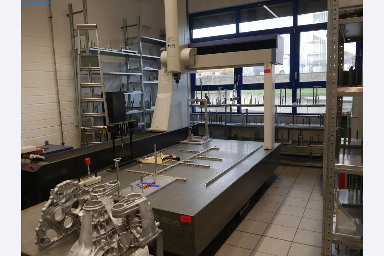 ae group - Installations et machines destinées à la fabrication de pièces moulées sous pression en métaux légers (groupe motopropulseur et pièces structurelles) - ENCHÈRES-1