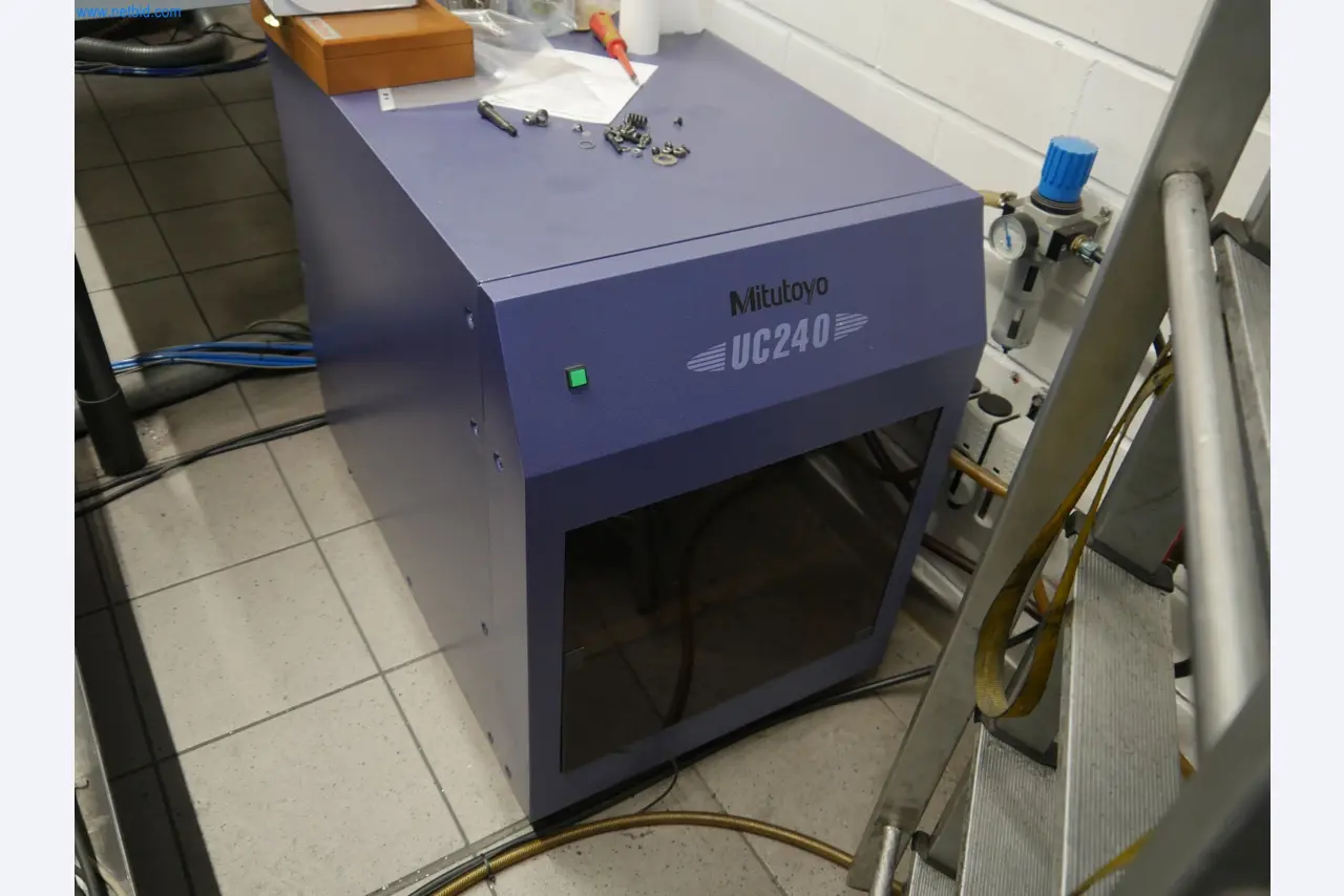 ae group - Installations et machines destinées à la fabrication de pièces moulées sous pression en métaux légers (groupe motopropulseur et pièces structurelles) - ENCHÈRES-4