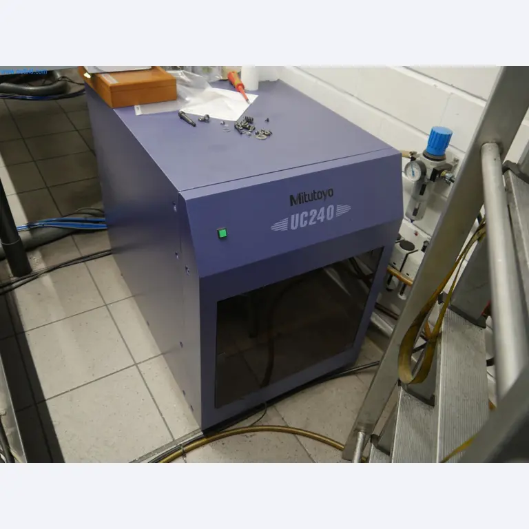 ae group - Installations et machines destinées à la fabrication de pièces moulées sous pression en métaux légers (groupe motopropulseur et pièces structurelles) - ENCHÈRES-4