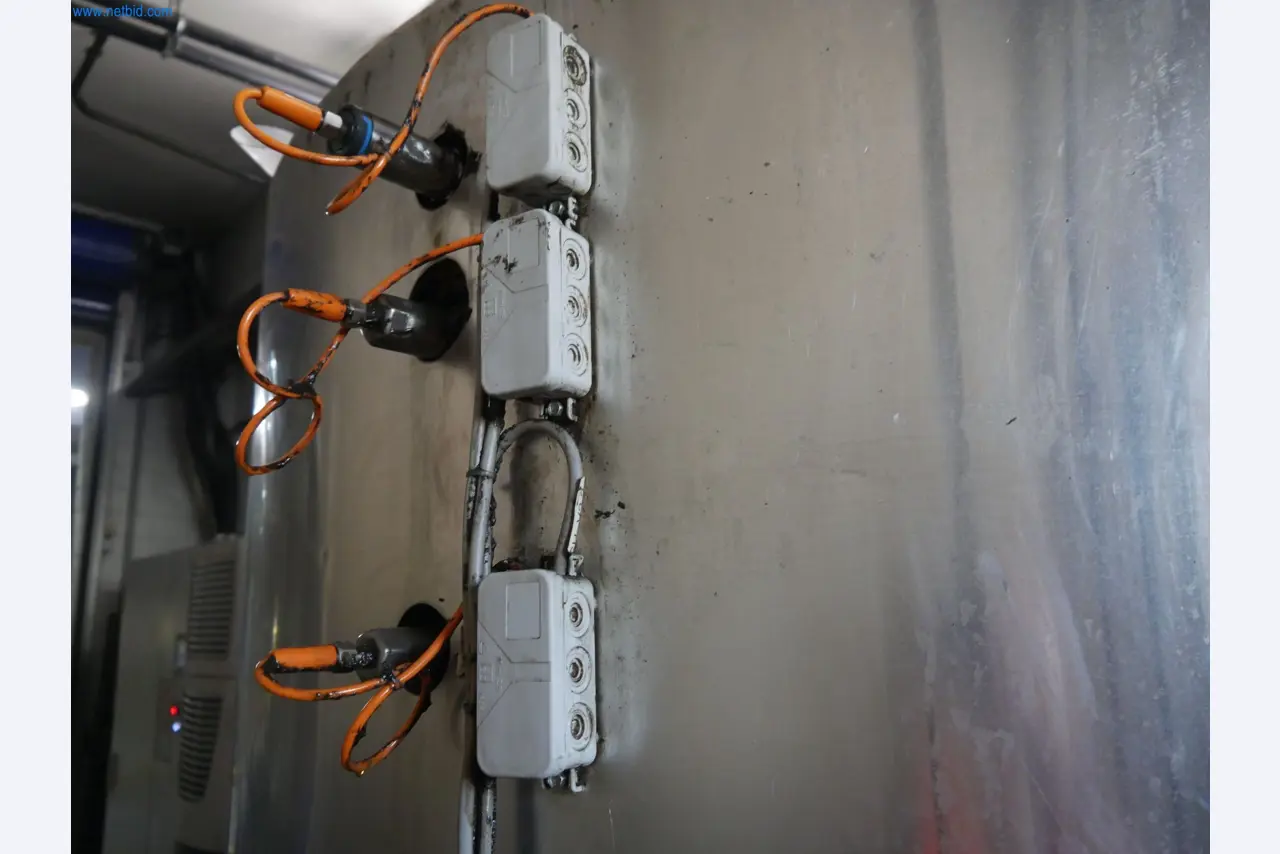 ae group - Installations et machines destinées à la fabrication de pièces moulées sous pression en métaux légers (groupe motopropulseur et pièces structurelles) - ENCHÈRES-9
