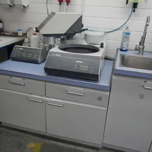 Máquina rectificadora de muestras Struers RotoPol-31