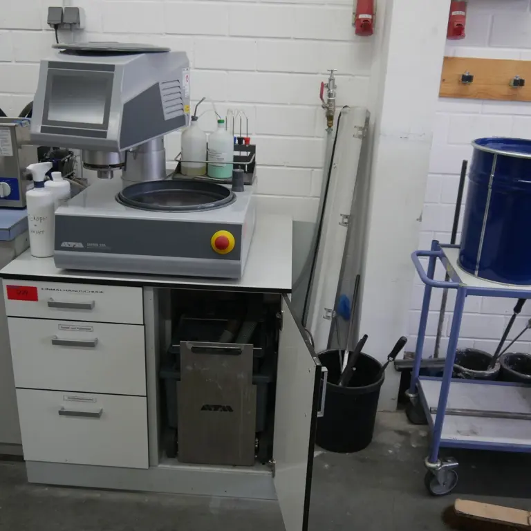 Máquina rectificadora de muestras ATM Saphir 550