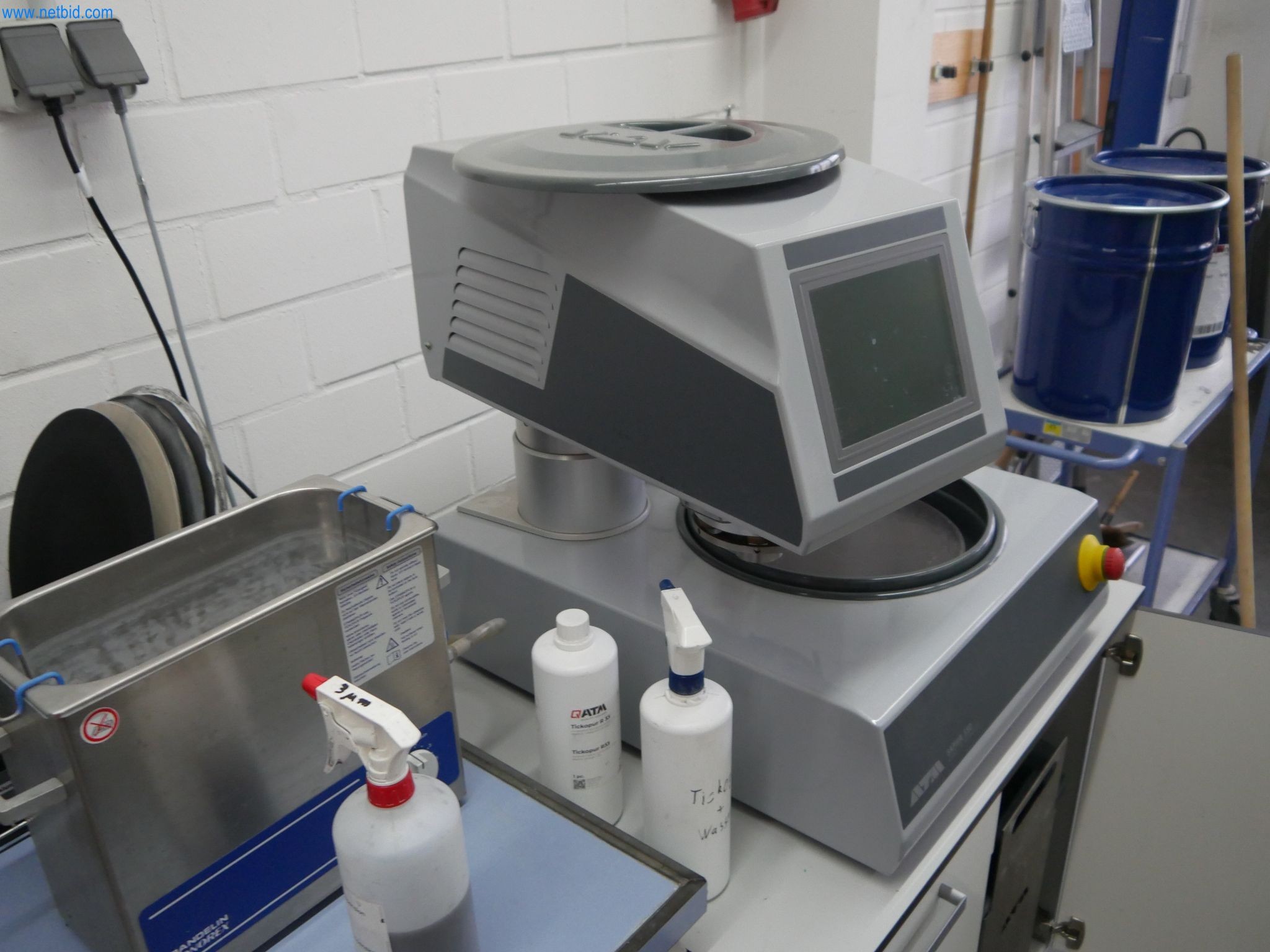 ae group - Installations et machines destinées à la fabrication de pièces moulées sous pression en métaux légers (groupe motopropulseur et pièces structurelles) - ENCHÈRES-4