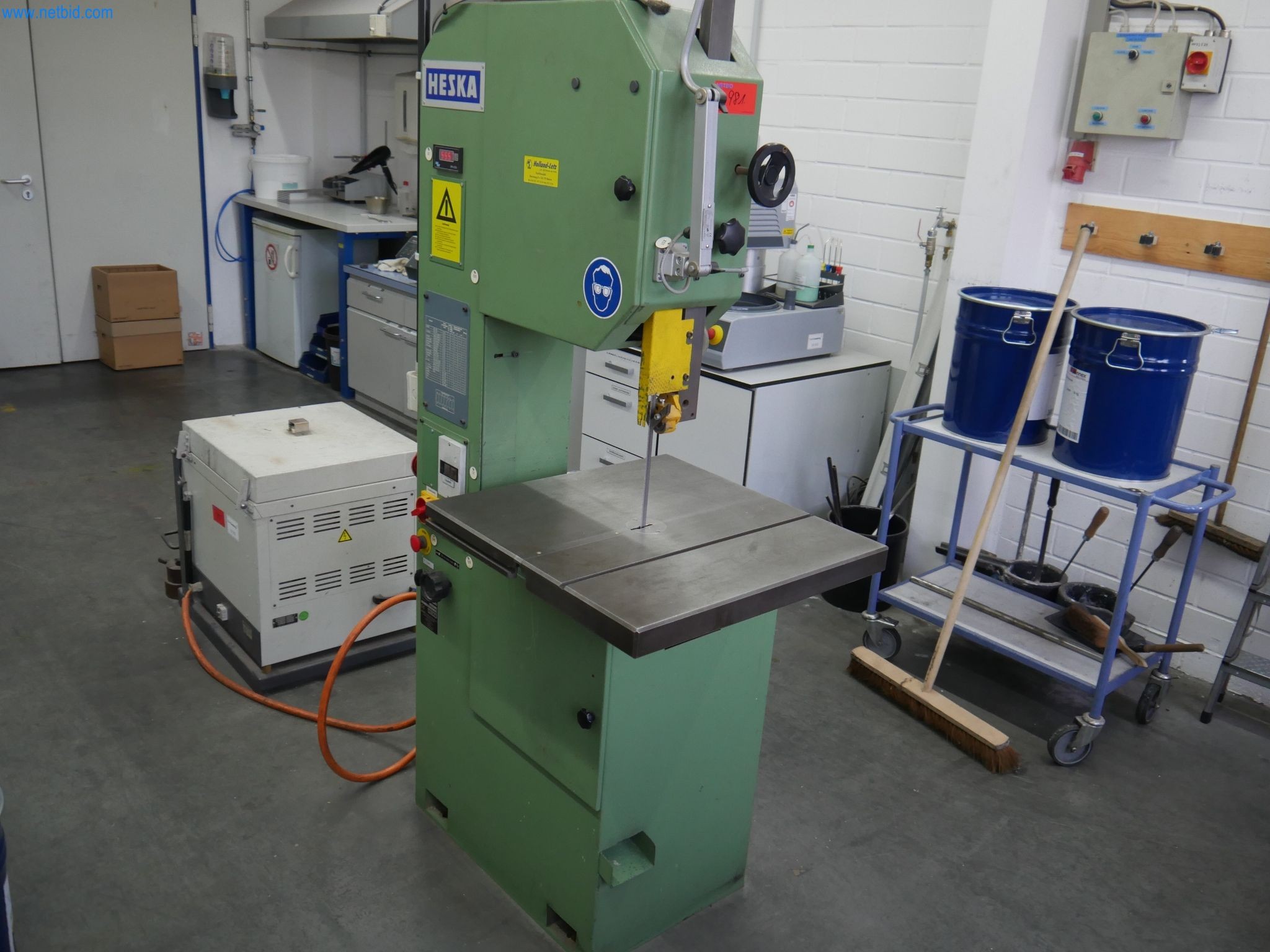 ae group - Installations et machines destinées à la fabrication de pièces moulées sous pression en métaux légers (groupe motopropulseur et pièces structurelles) - ENCHÈRES-1