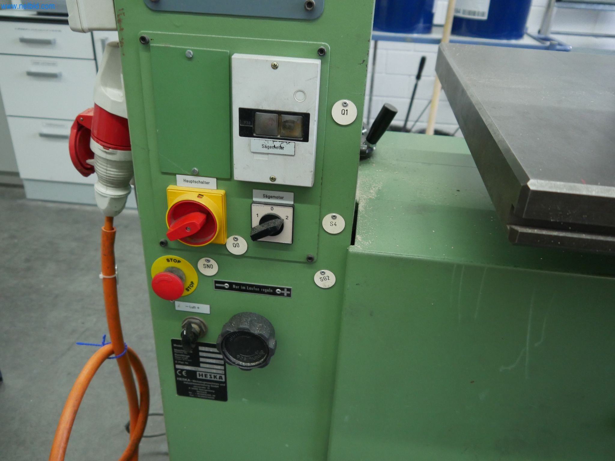 ae group - Installations et machines destinées à la fabrication de pièces moulées sous pression en métaux légers (groupe motopropulseur et pièces structurelles) - ENCHÈRES-4