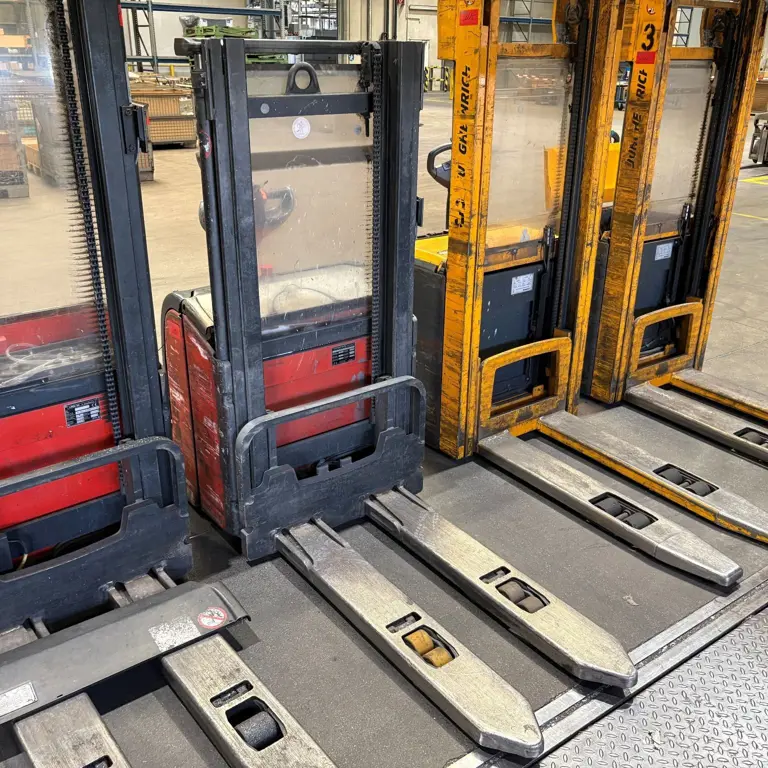 Electric Drawbar High-Lift Pallet Truck Linde L 16