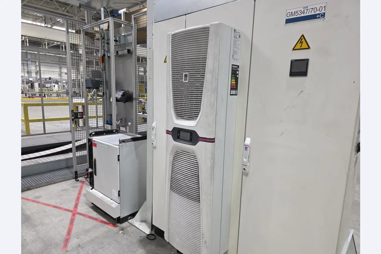 ae group - Installations et machines destinées à la fabrication de pièces moulées sous pression en métaux légers (groupe motopropulseur et pièces structurelles) - ENCHÈRES-11