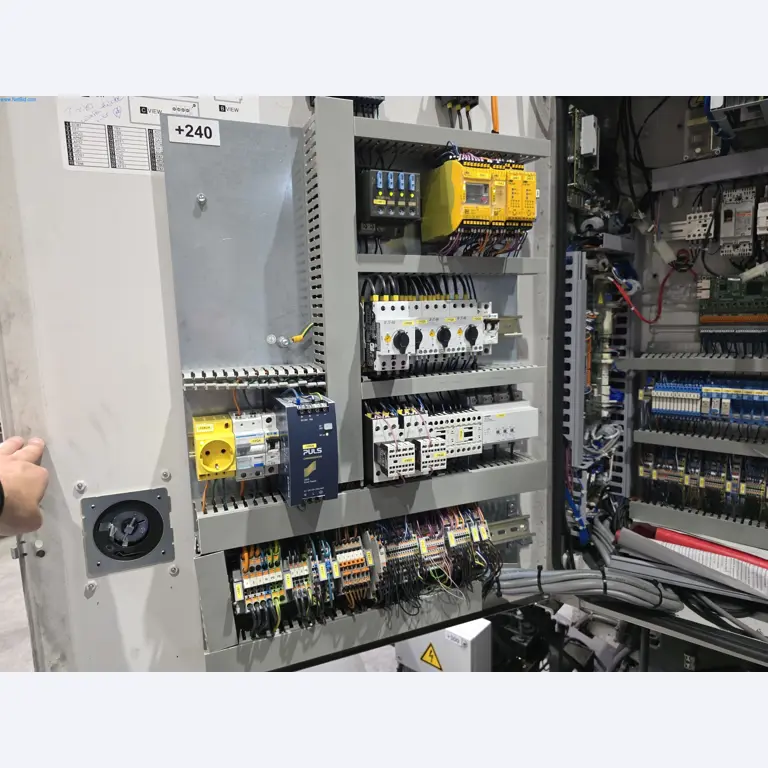 ae group - Schmelzbetrieb, Gießerei, Mechanische Bearbeitung;
Letzte Auktion mit allen exklusiven Top-Positionen / -Preisen
-43
