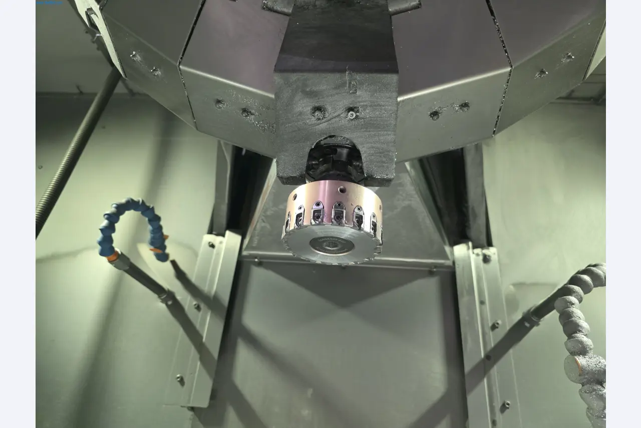 ae group - Schmelzbetrieb, Gießerei, Mechanische Bearbeitung;
Letzte Auktion mit allen exklusiven Top-Positionen / -Preisen
-24