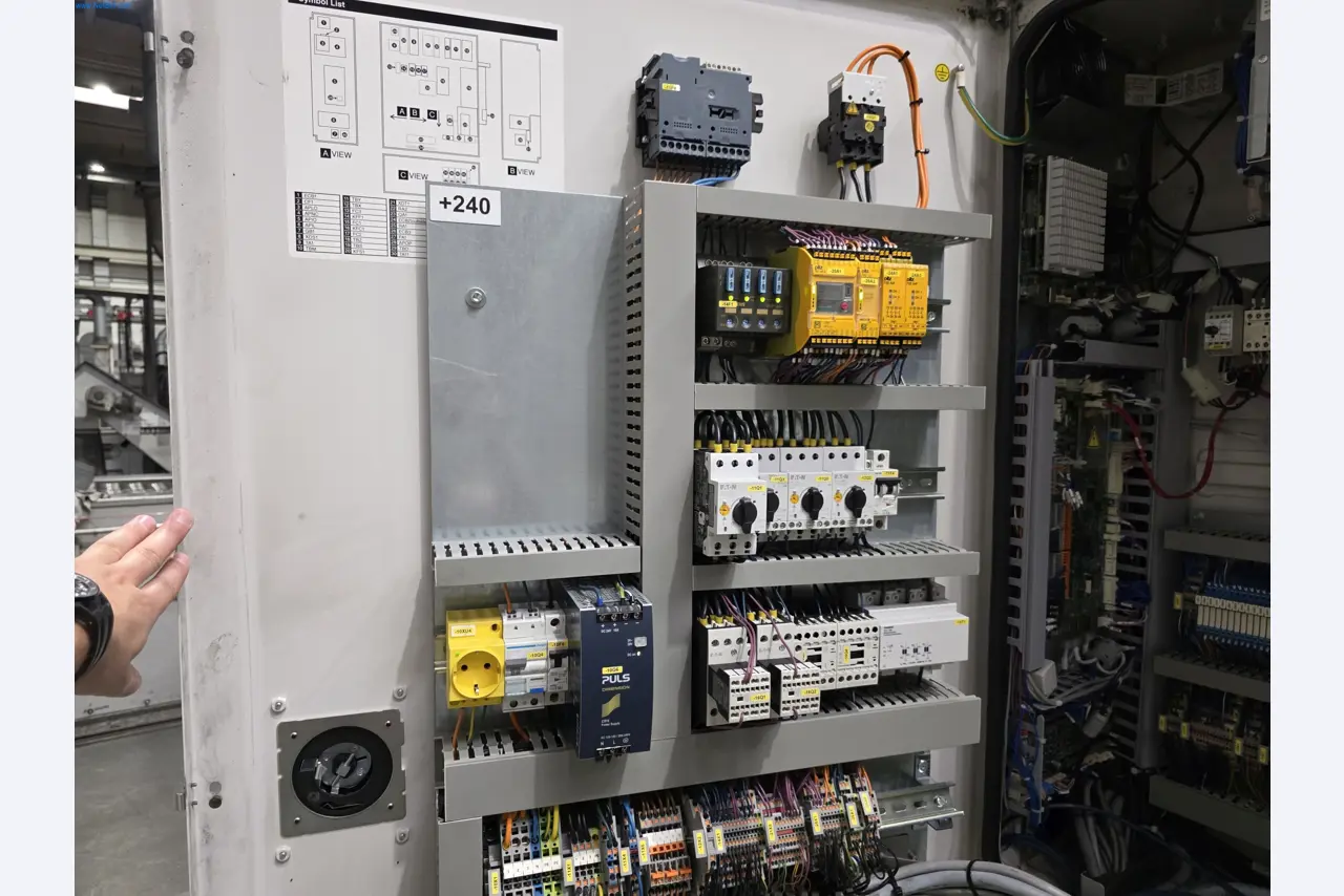 ae group - Schmelzbetrieb, Gießerei, Mechanische Bearbeitung;
Letzte Auktion mit allen exklusiven Top-Positionen / -Preisen
-51