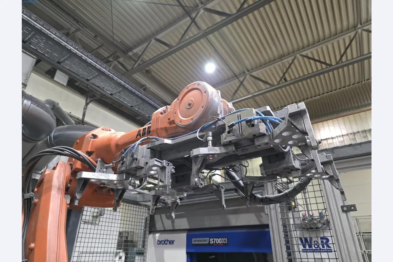 ae group - Schmelzbetrieb, Gießerei, Mechanische Bearbeitung;
Letzte Auktion mit allen exklusiven Top-Positionen / -Preisen
-13